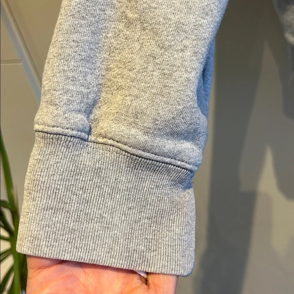 Brandy Melville John Galt Newport Hoodie - Picture 4 of 8